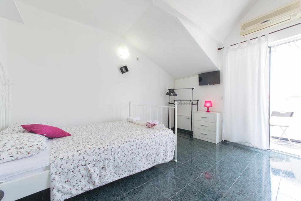 Apartmani Krgusic Tivat Exterior photo