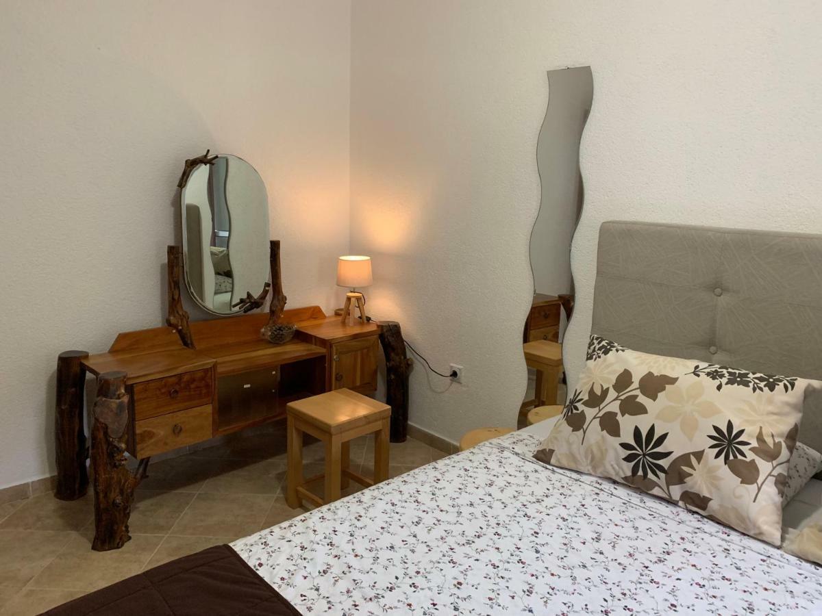 Apartmani Krgusic Tivat Exterior photo